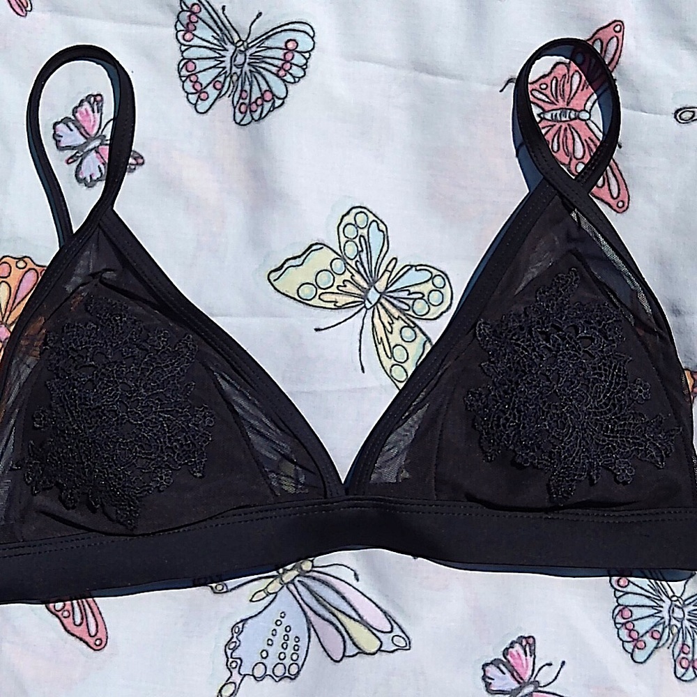 BLACK BIKINI TOP